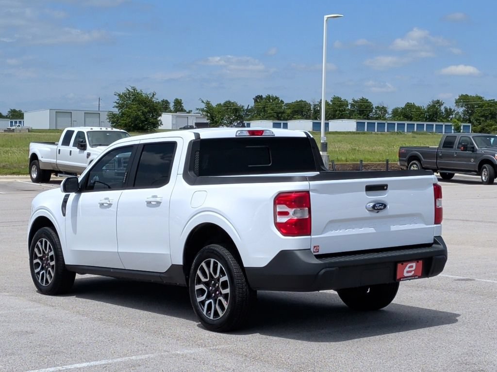 Used 2022 Ford Maverick Lariat FWD image 6