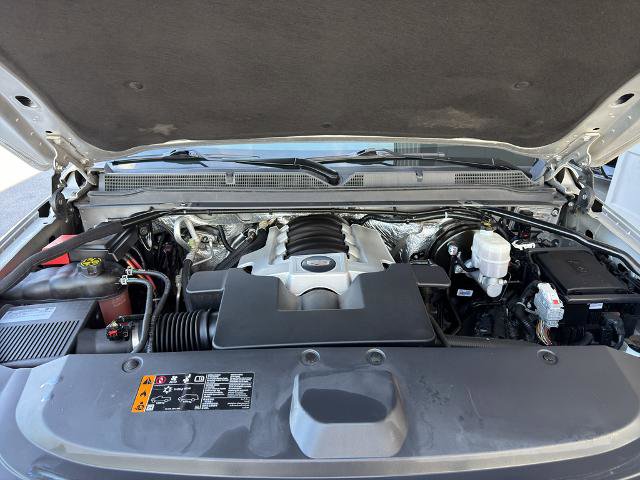 Used 2017 Cadillac Escalade Luxury image 4