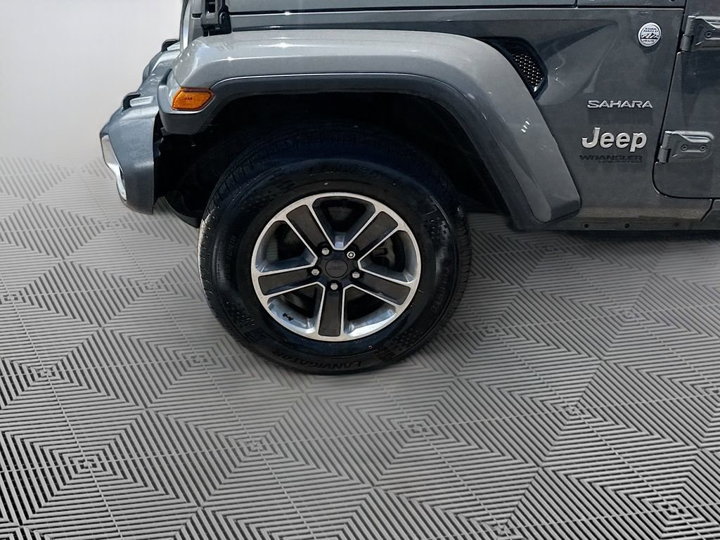 Used 2019 Jeep Wrangler Unlimited Sahara image 34