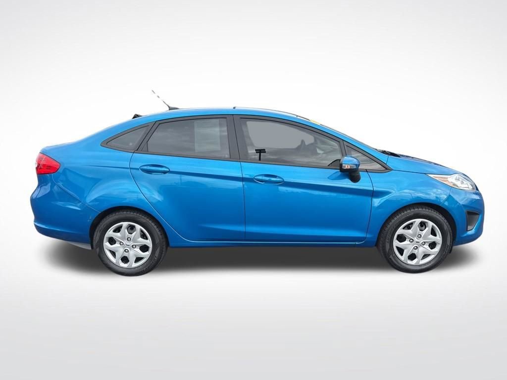 Used 2013 Ford Fiesta SE image 8