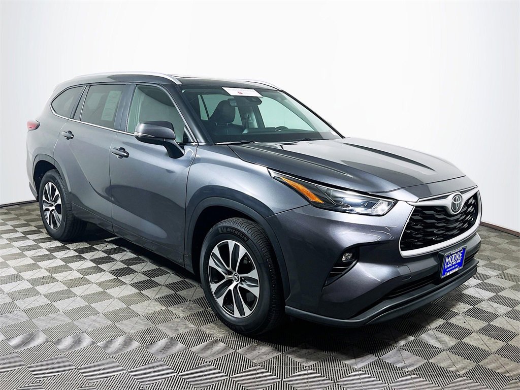 Certified 2023 Toyota Highlander XLE
