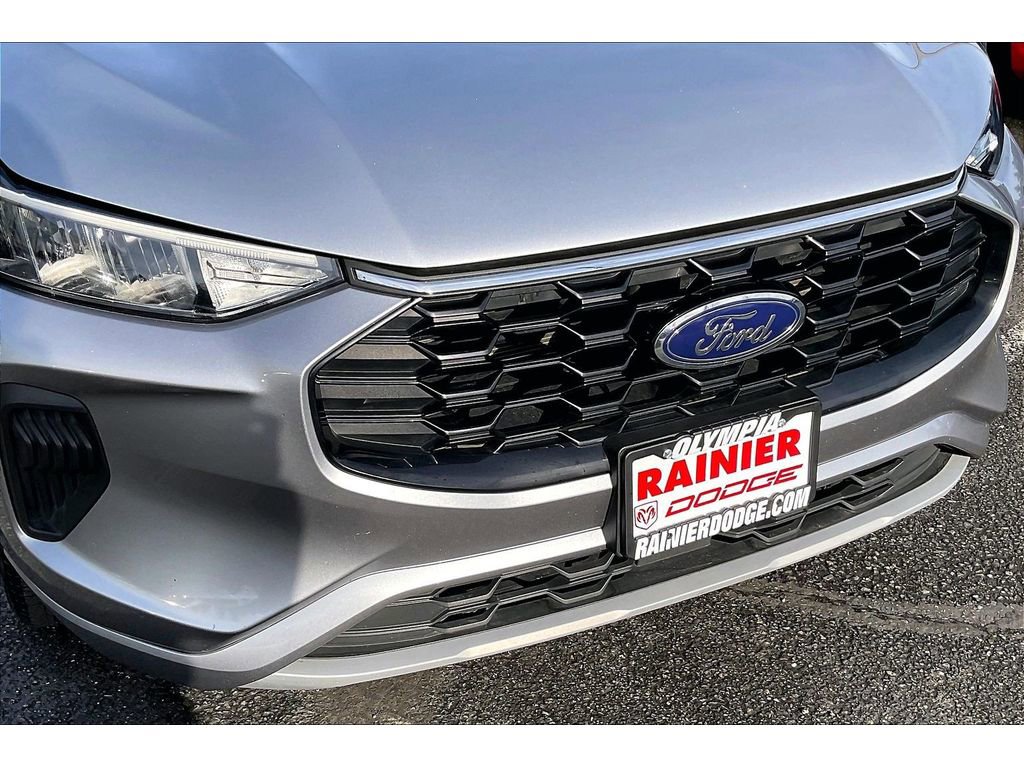 Used 2024 Ford Escape ST-Line image 30