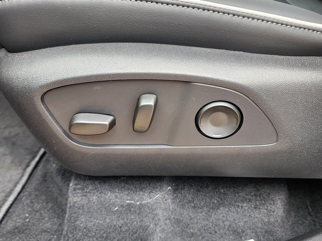 New 2026 Buick Enclave Sport Touring w/ Super Cruise Package image 18