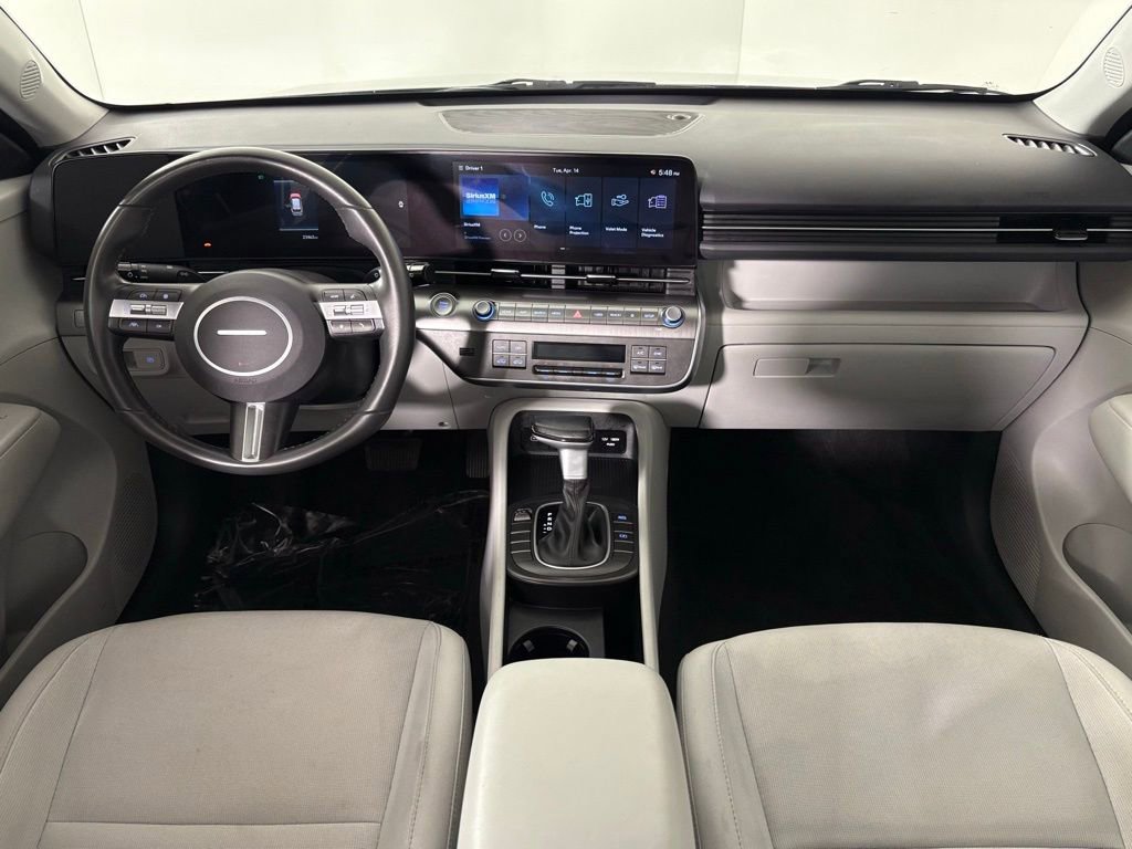 Used 2025 Hyundai Kona SEL image 32