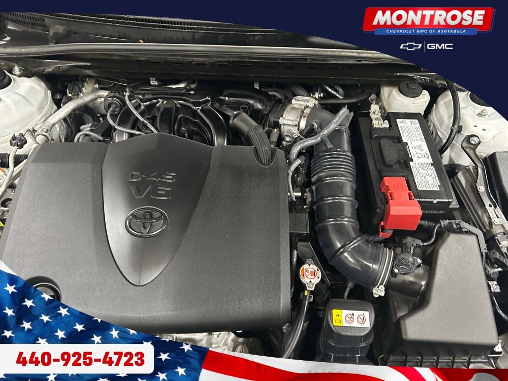 Used 2024 Toyota Camry XSE w/ Navigation Package image 32