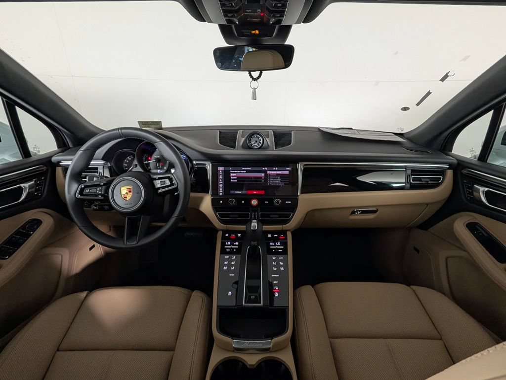 New 2026 Porsche Macan AWD/4WD image 20