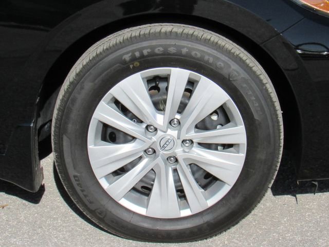 Certified 2025 Nissan Sentra S image 9