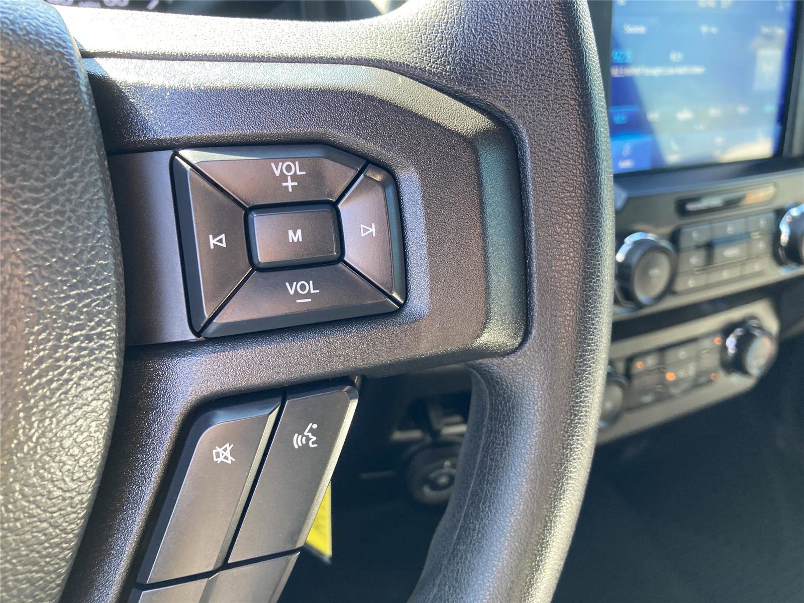 Used 2022 Ford F250 XLT w/ XLT Premium Package image 17