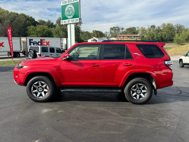 Used 2024 Toyota 4Runner TRD Off-Road Premium image 3