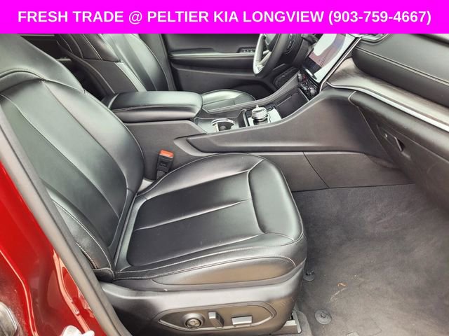 Used 2024 Jeep Grand Cherokee Limited AWD/4WD image 10