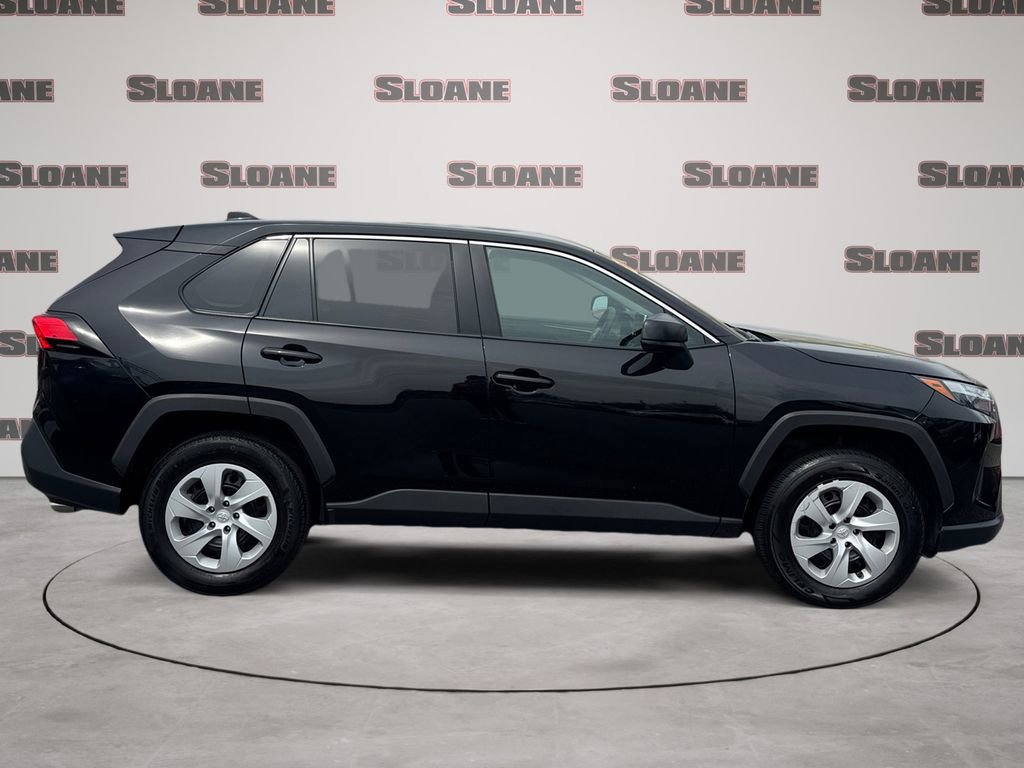 Used 2024 Toyota RAV4 LE image 6