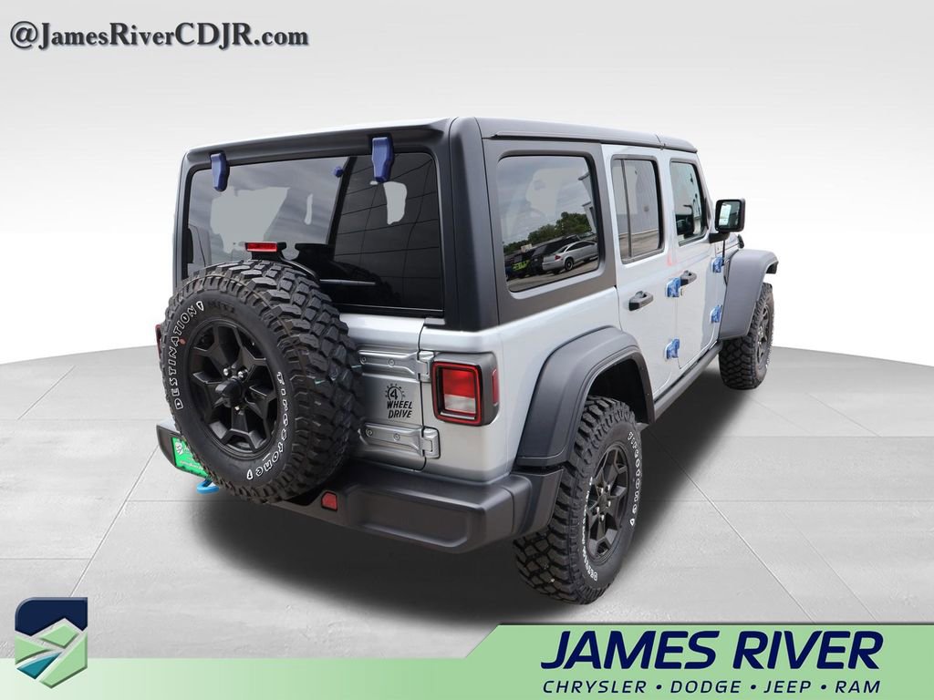 Used 2023 Jeep Wrangler Unlimited w/ Cold Weather Group AWD/4WD image 5