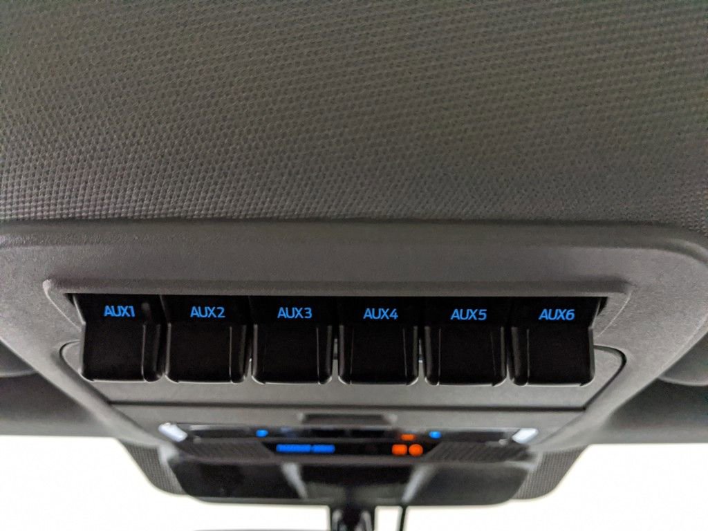 New 2025 Ford F250 Lariat w/ Lariat Ultimate Package image 3