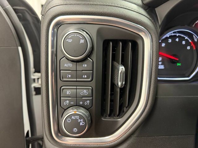 Certified 2019 Chevrolet Silverado 1500 LT Trail Boss w/ Convenience Package AWD/4WD image 15