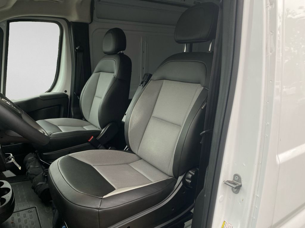 Used 2026 RAM ProMaster 2500 w/ Convenience Group FWD image 13