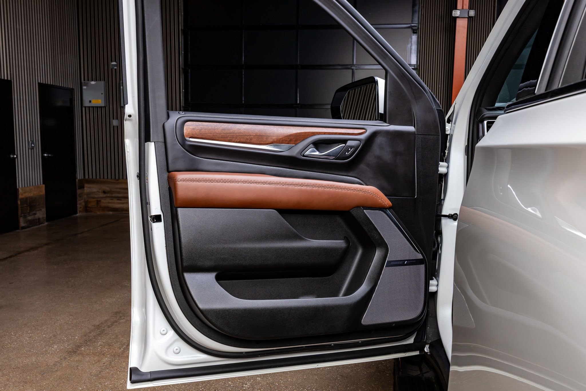 Used 2024 GMC Yukon Denali Ultimate image 36