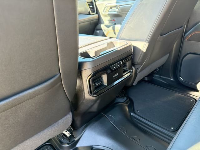 Certified 2024 GMC Sierra 1500 AT4 w/ Technology Package image 22