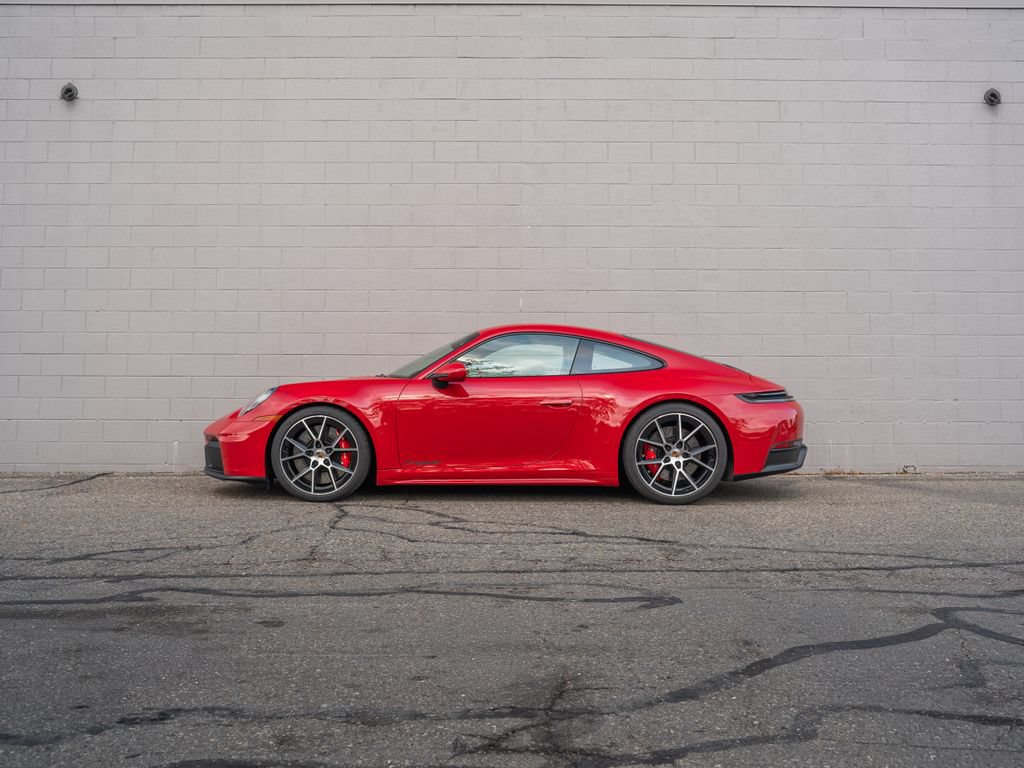 Used 2025 Porsche 911 GTS image 2