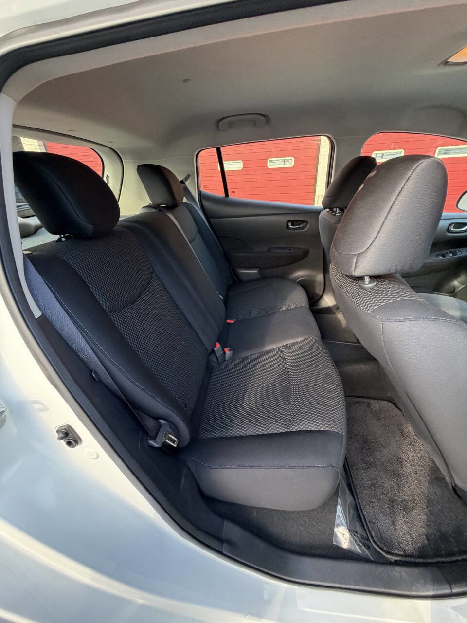 Used 2015 Nissan Leaf S w/ Charge Package image 32