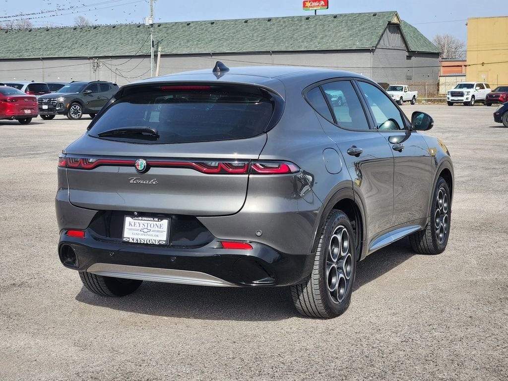 Used 2024 Alfa Romeo Tonale Ti image 5