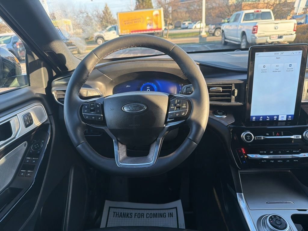 Certified 2023 Ford Explorer Platinum w/ Technology Package image 18