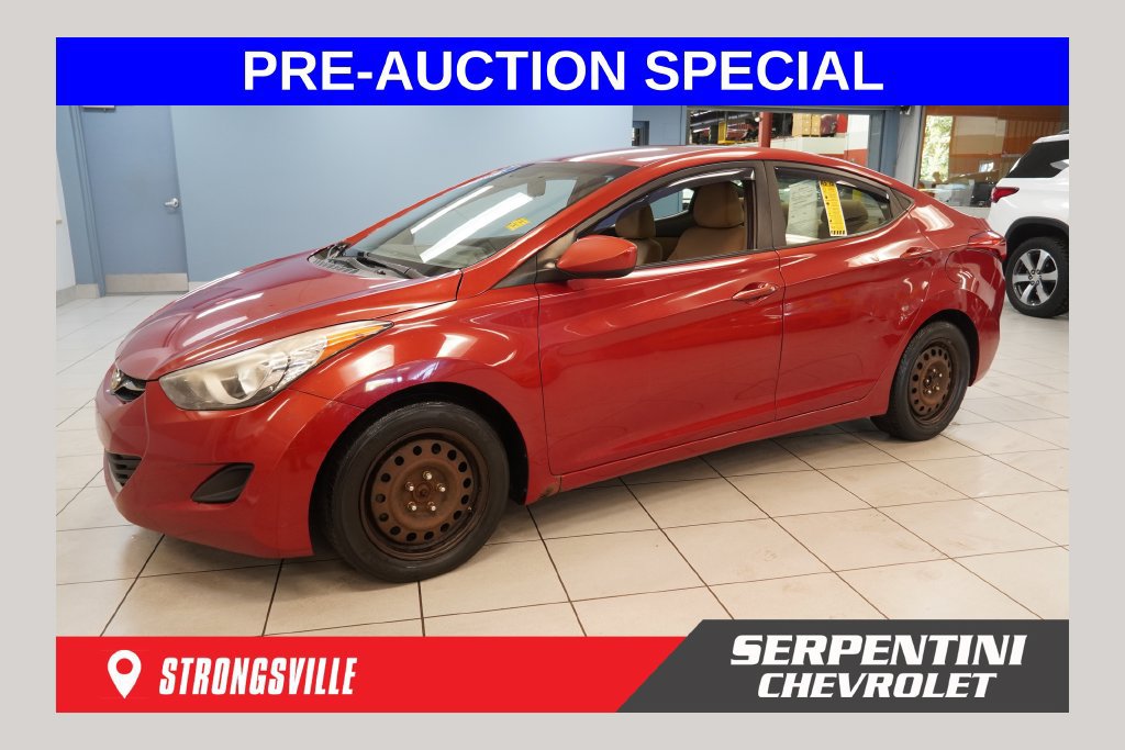 Used 2013 Hyundai Elantra GLS FWD image 1