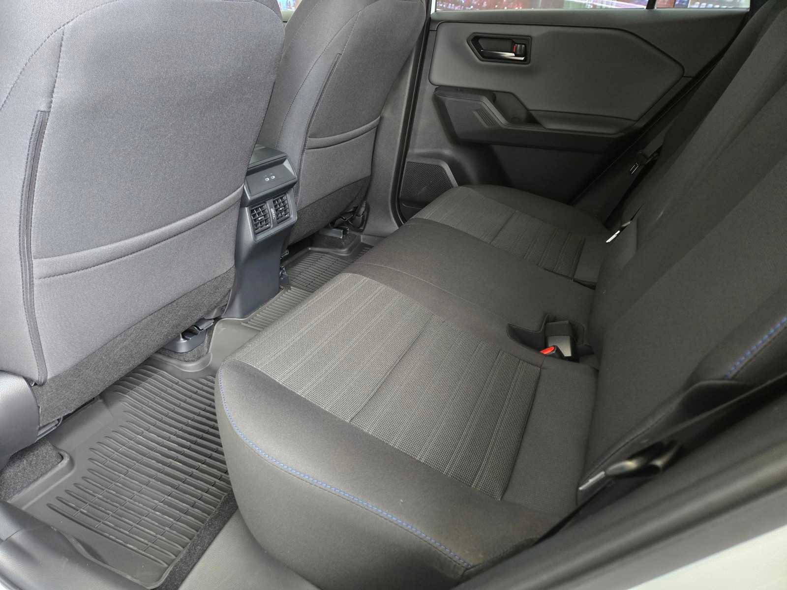 New 2026 Toyota RAV4 SE w/ Convenience Package AWD/4WD image 8
