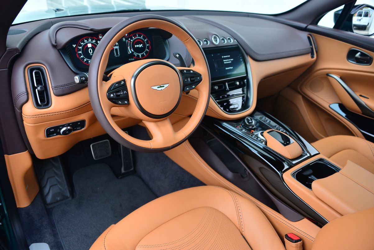 Used 2023 Aston Martin DBX 707 AWD/4WD image 3