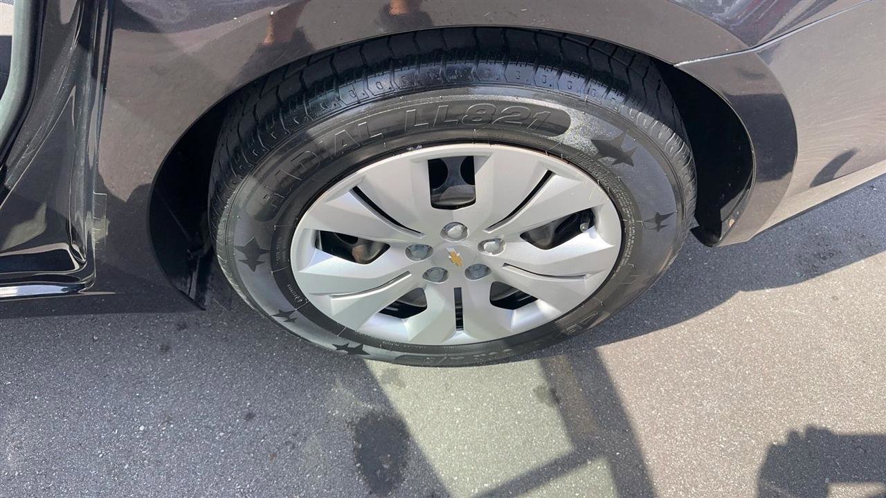 Used 2016 Chevrolet Cruze LS image 12