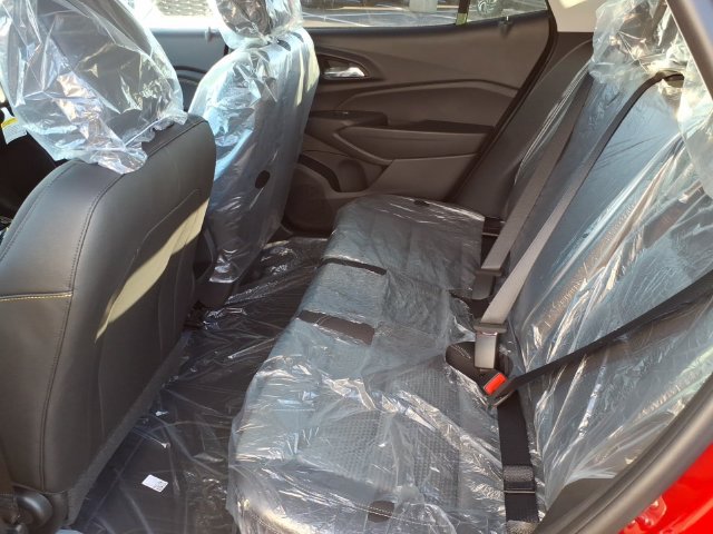 New 2026 Chevrolet Trax LT w/ LT Convenience Package FWD image 8