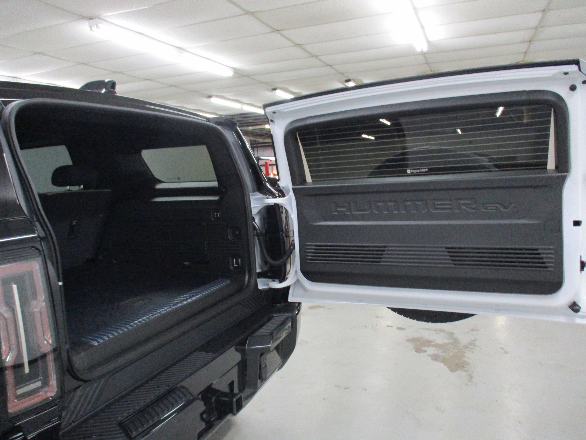 New 2026 GMC Hummer EV SUV image 12