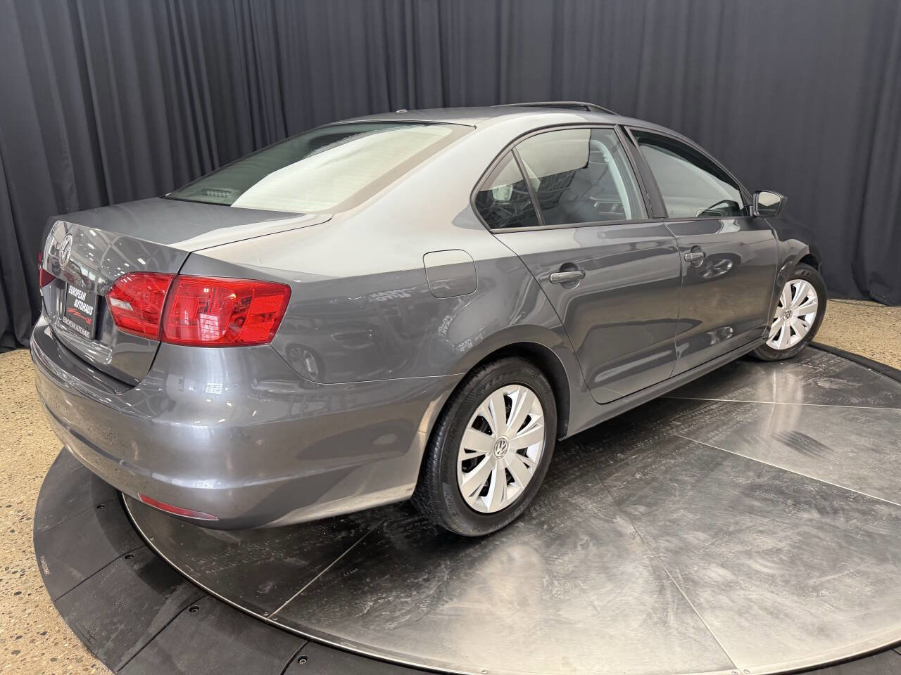 Used 2013 Volkswagen Jetta S FWD image 9