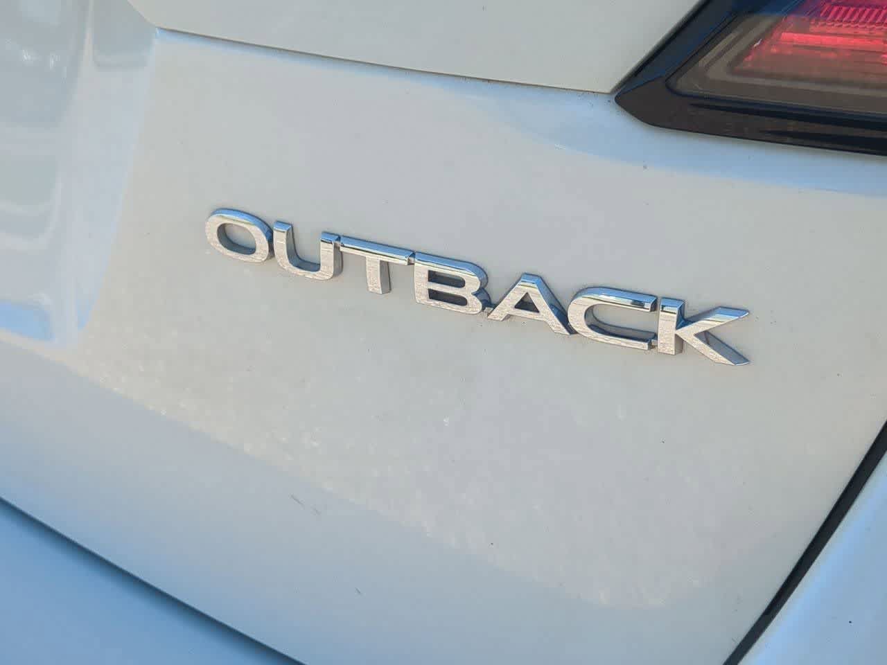 Used 2023 Subaru Outback Limited AWD/4WD image 12
