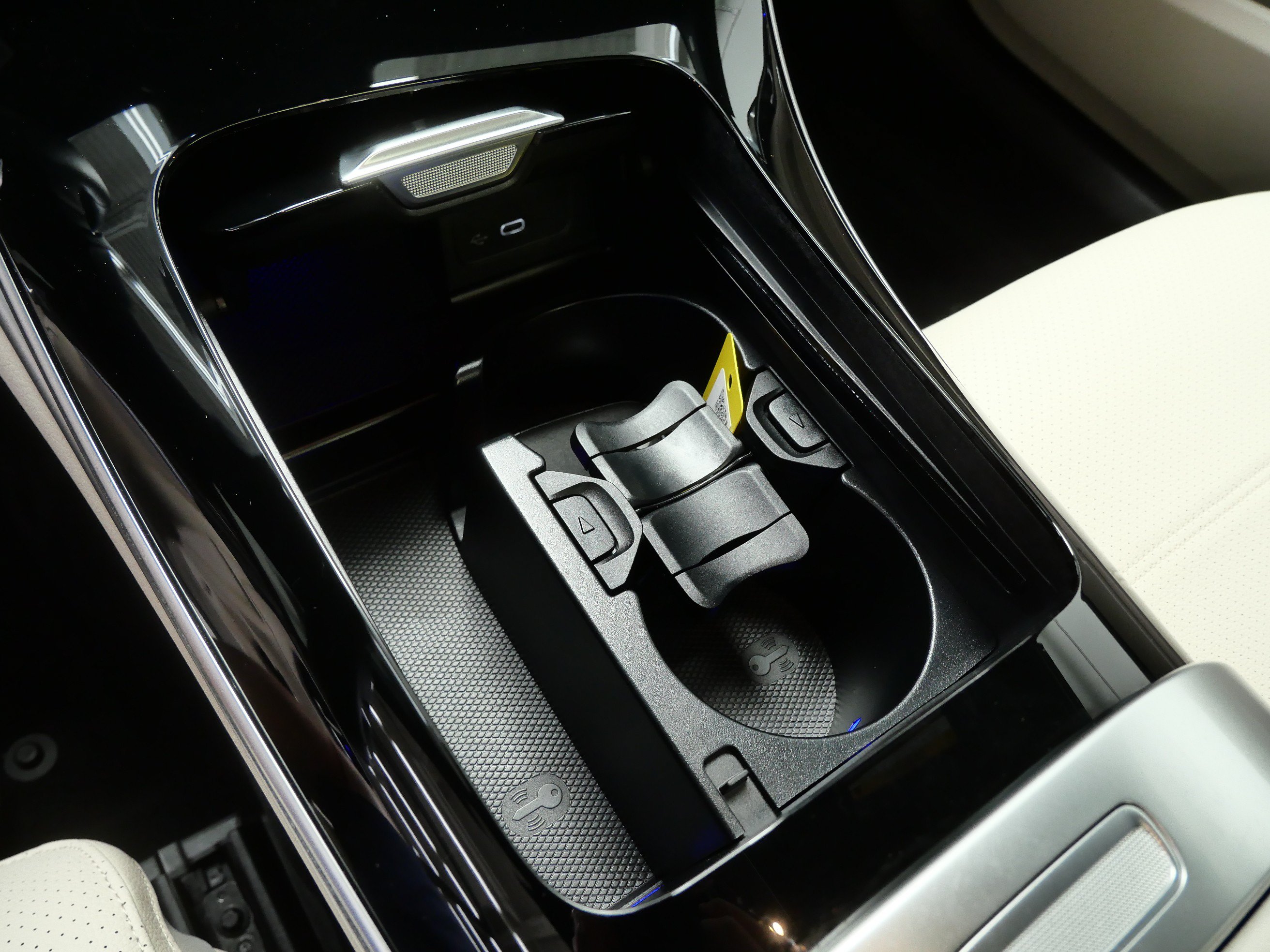 Certified 2023 Mercedes-Benz C 300 4MATIC Sedan image 29