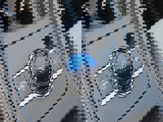 New 2026 Volkswagen Tiguan SE image 22