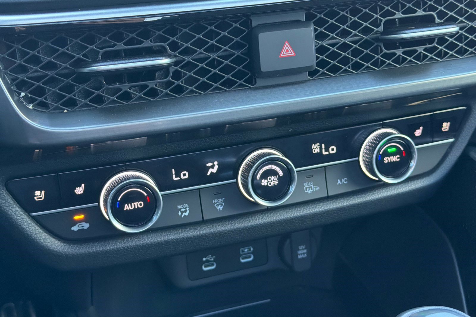 Used 2025 Acura ADX A-Spec image 28