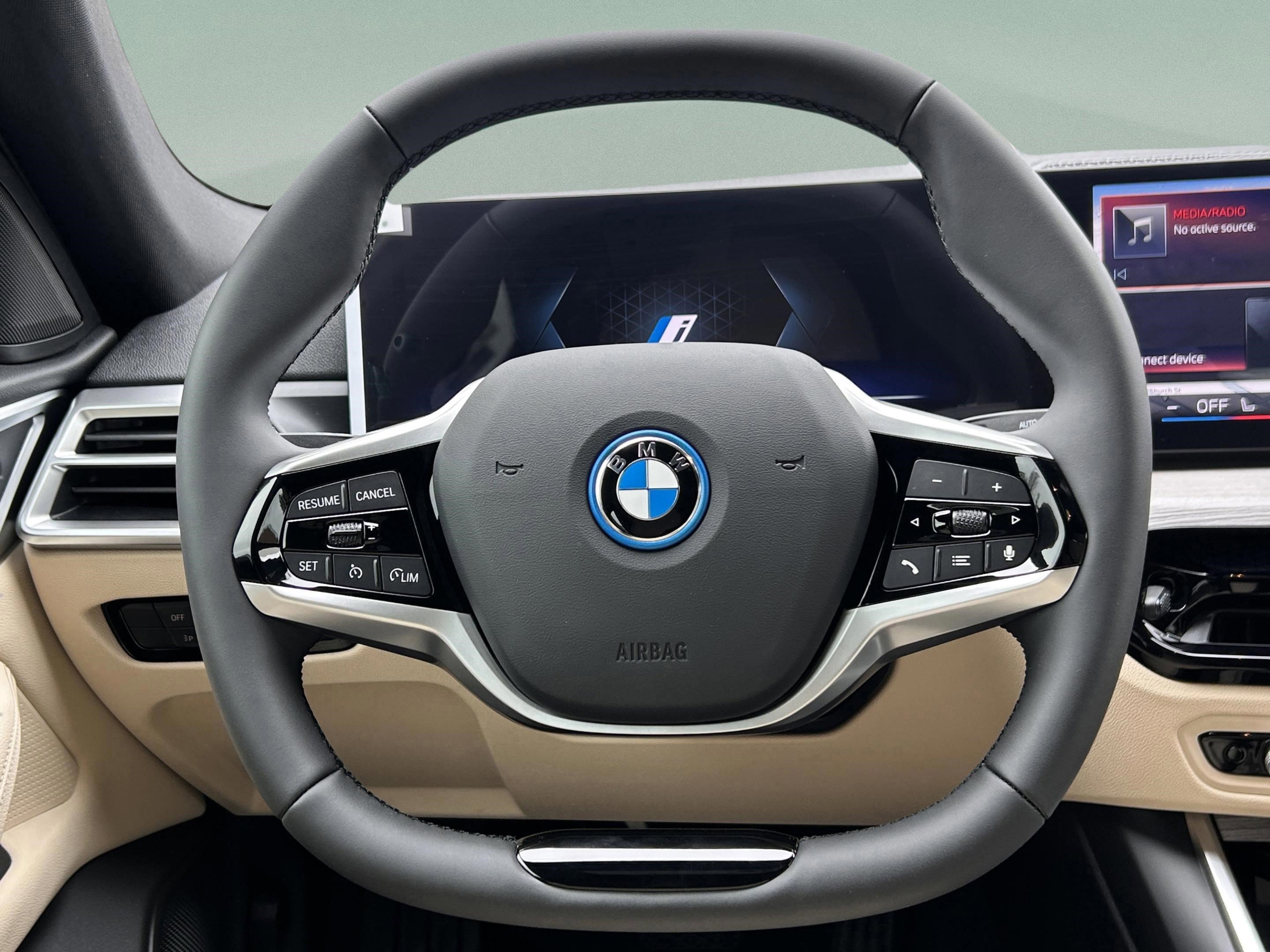 Used 2026 BMW i4 eDrive40 w/ Parking Assistance Package image 33