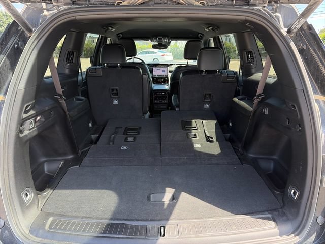 Used 2025 Jeep Grand Cherokee L Limited AWD/4WD image 33