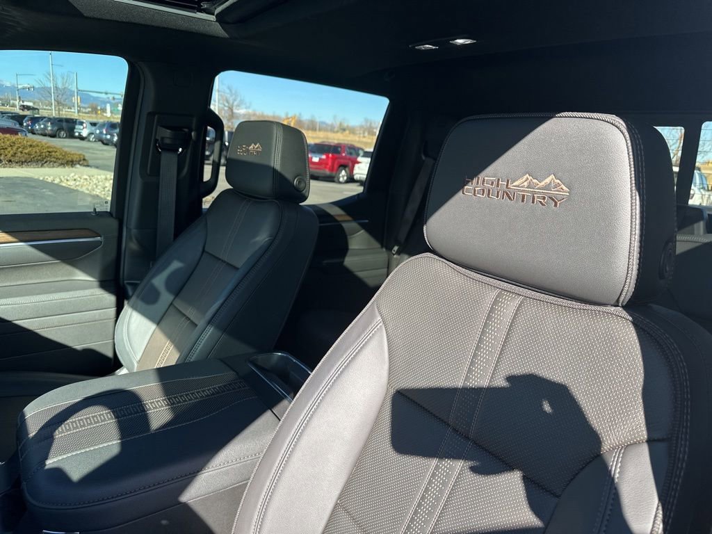 Used 2026 Chevrolet Silverado 1500 High Country w/ Midnight Edition image 15