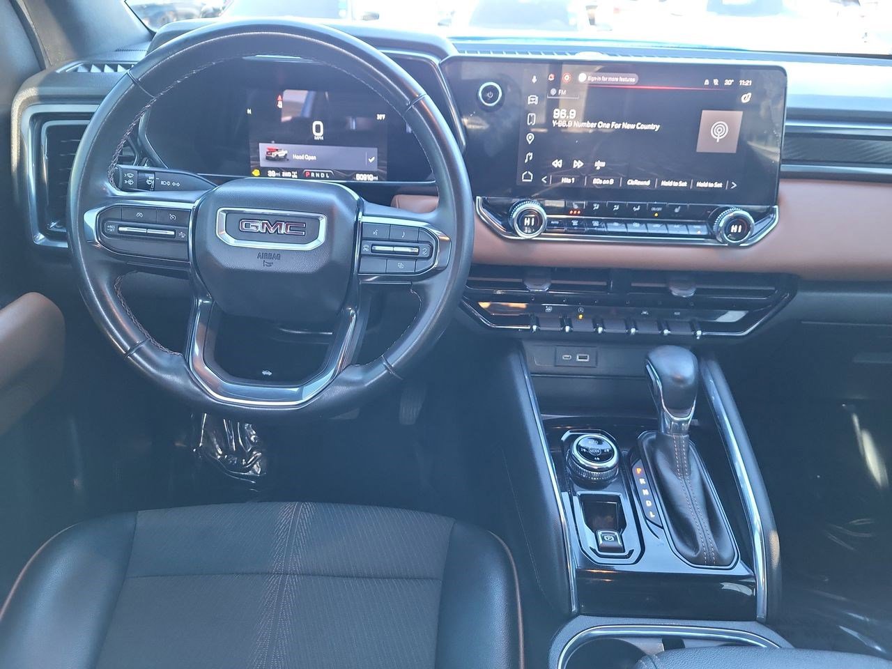 Used 2023 GMC Canyon AT4 image 23