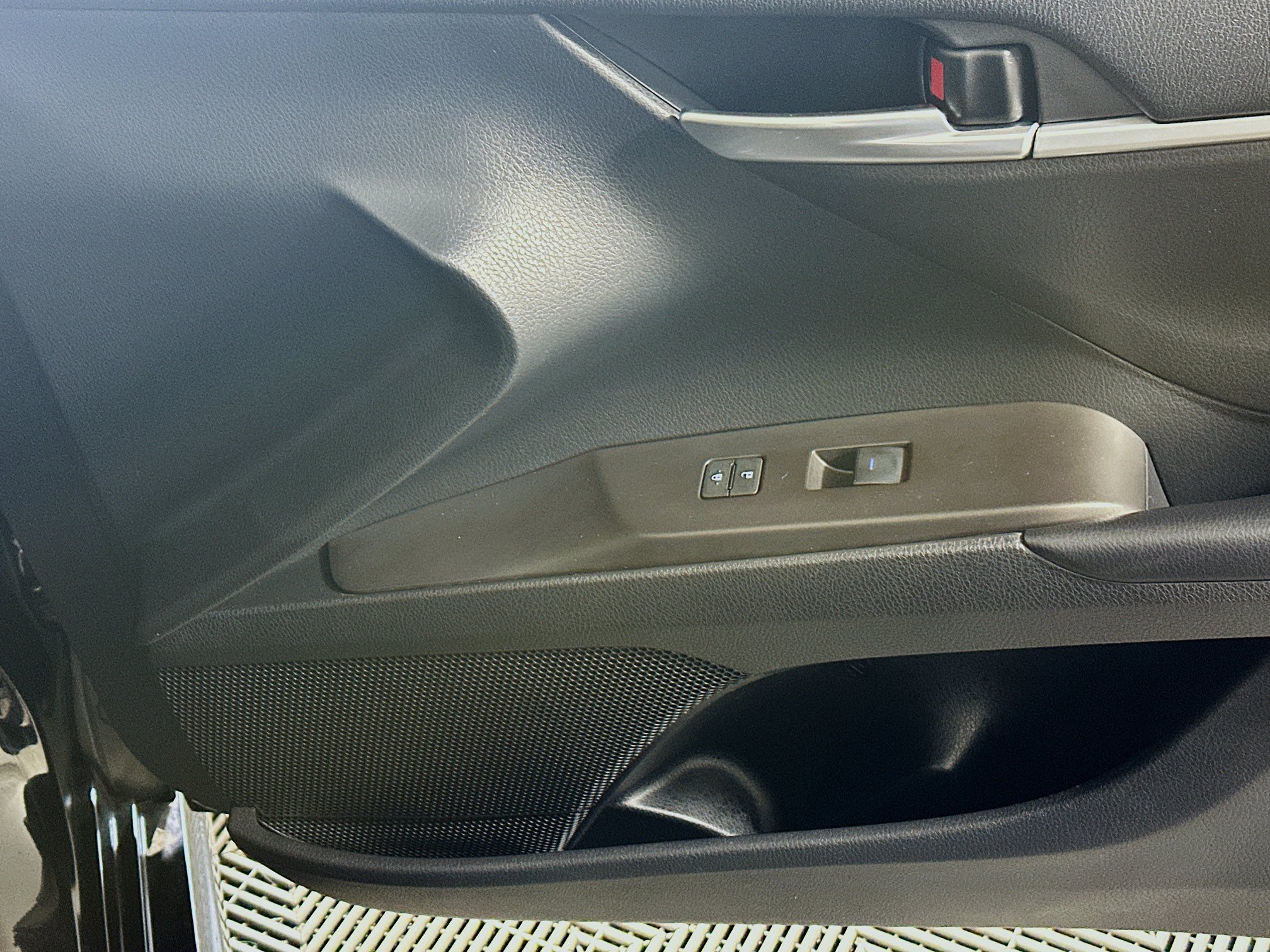 Used 2023 Toyota Camry SE w/ Audio Upgrade Package FWD image 29