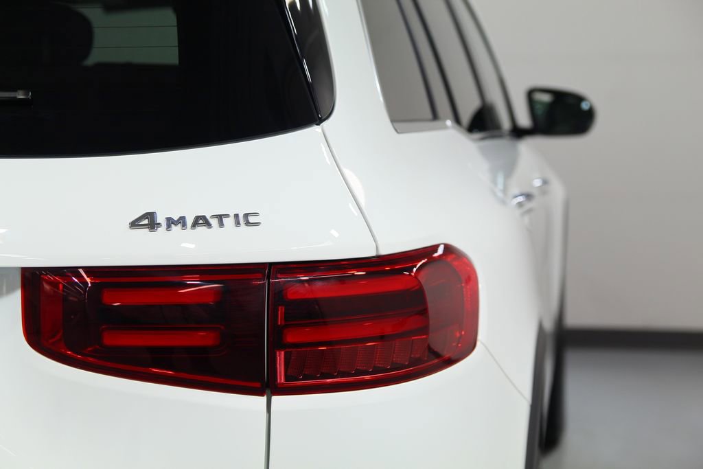 Certified 2025 Mercedes-Benz GLB 250 4MATIC image 15