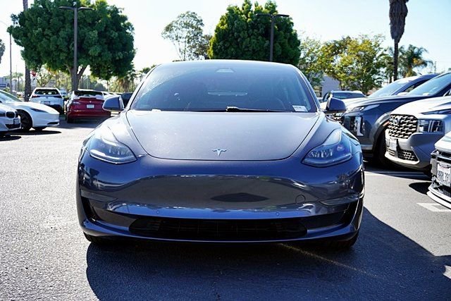 Used 2021 Tesla Model 3 Standard Range Plus image 5