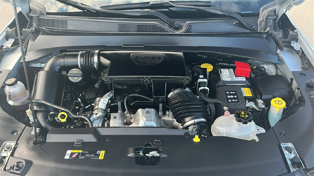 Used 2025 Jeep Compass Limited AWD/4WD image 3