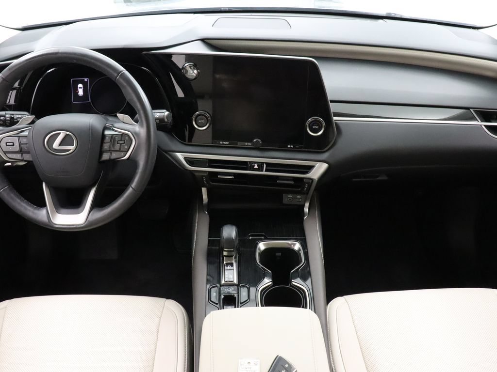 Used 2024 Lexus RX 350 FWD w/ Technology Package image 22