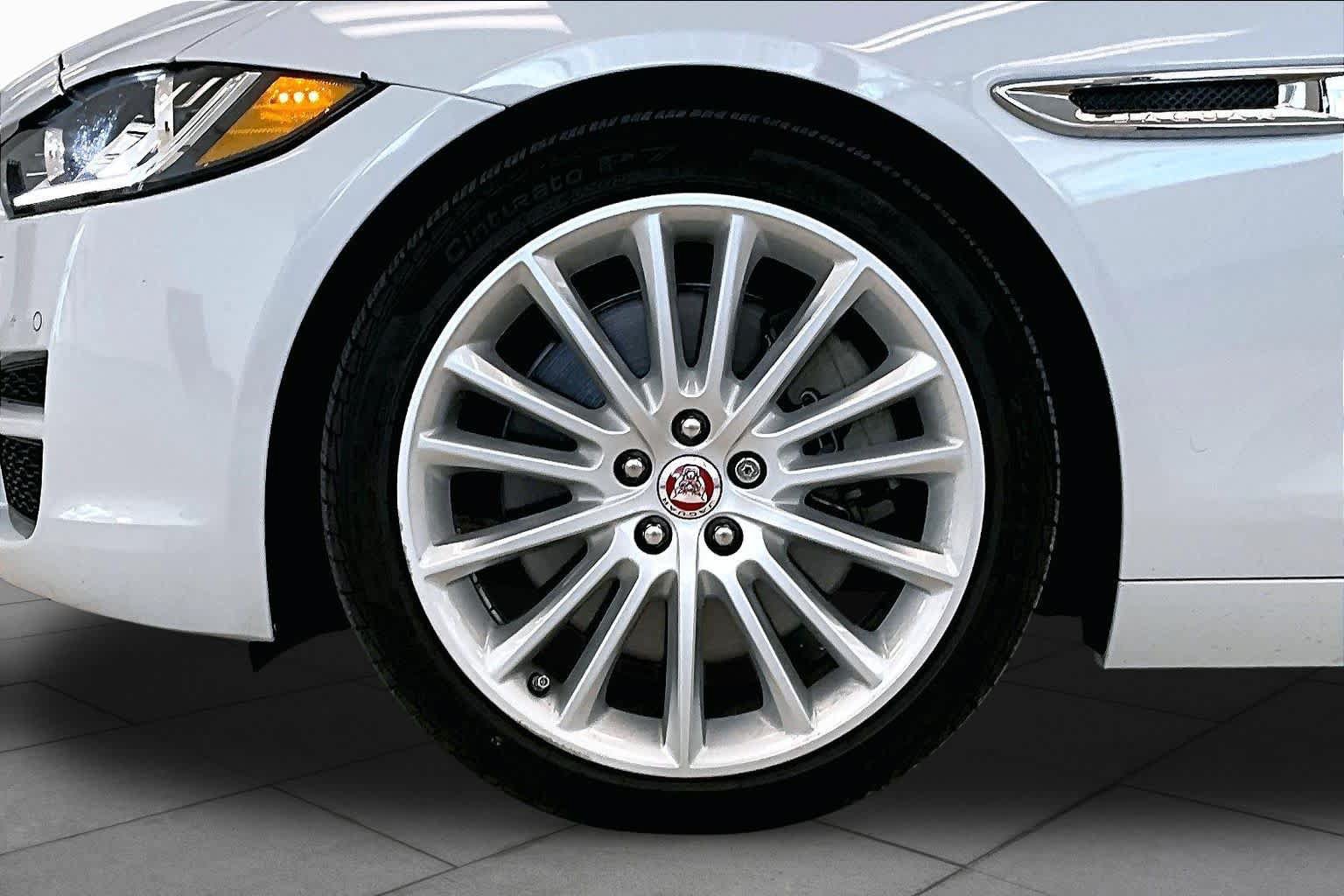 Used 2018 Jaguar XE Portfolio RWD image 10