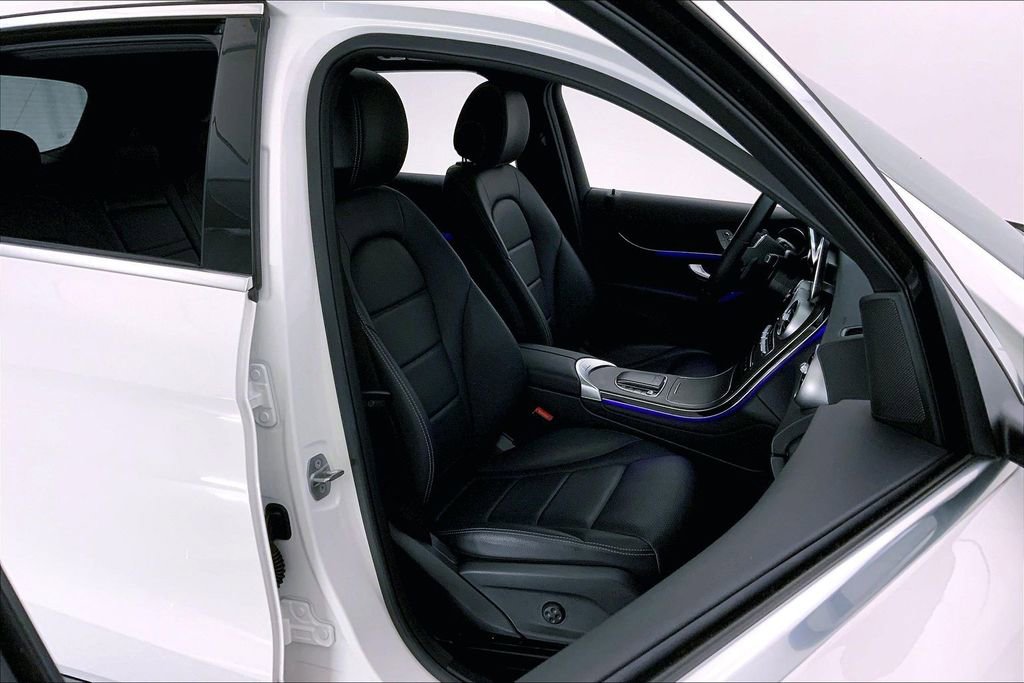 Used 2021 Mercedes-Benz GLC 300 4MATIC image 6