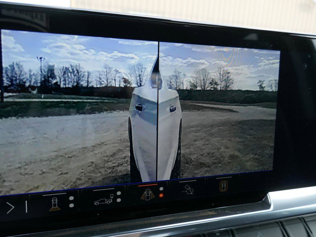 New 2026 Chevrolet Silverado 1500 LT Trail Boss w/ LT Trail Boss Premium Package AWD/4WD image 31