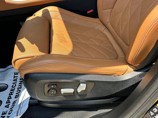 Used 2023 BMW X5 xDrive40i w/ Premium Package AWD/4WD image 13