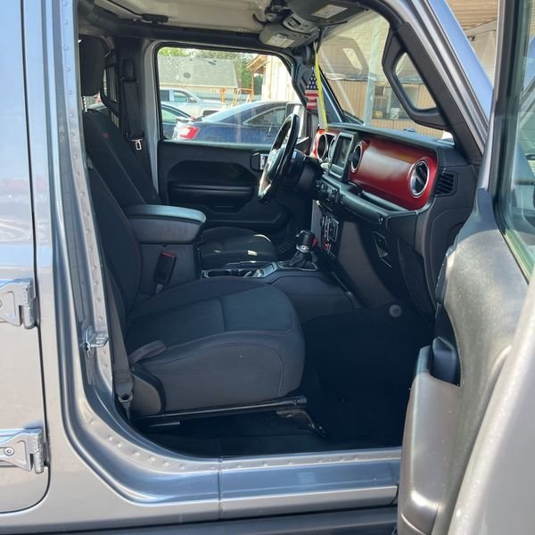 Used 2020 Jeep Gladiator Rubicon image 5